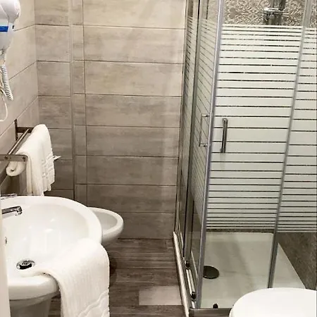 Stranamore 3* Varcaturo