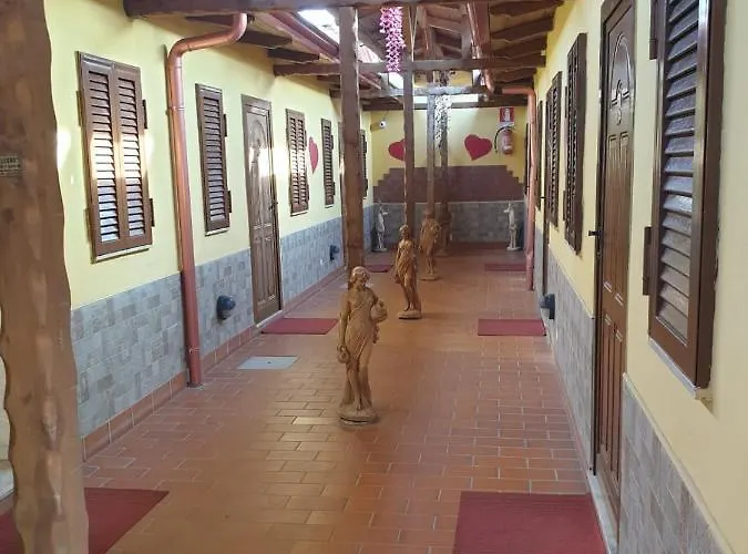 Hotel Stranamore 3*